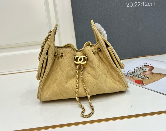 Leather bag ,5A ,size 20*22*12cm,no box,  B110-425