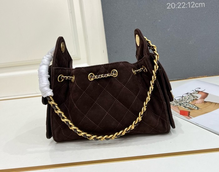 Leather bag ,5A ,size 20*22*12cm,no box,  B110-426