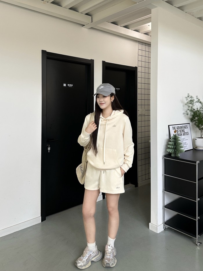 Woman Sports hoodies, sweatpants, shorts clothes ，CL30-203-207