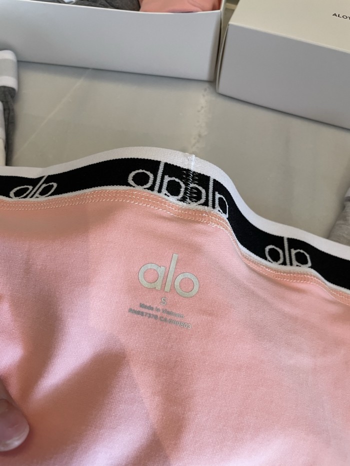 1 box of 4 pairs of underwear  ,cotton underwear for women comfortable and breathable, CL30-208