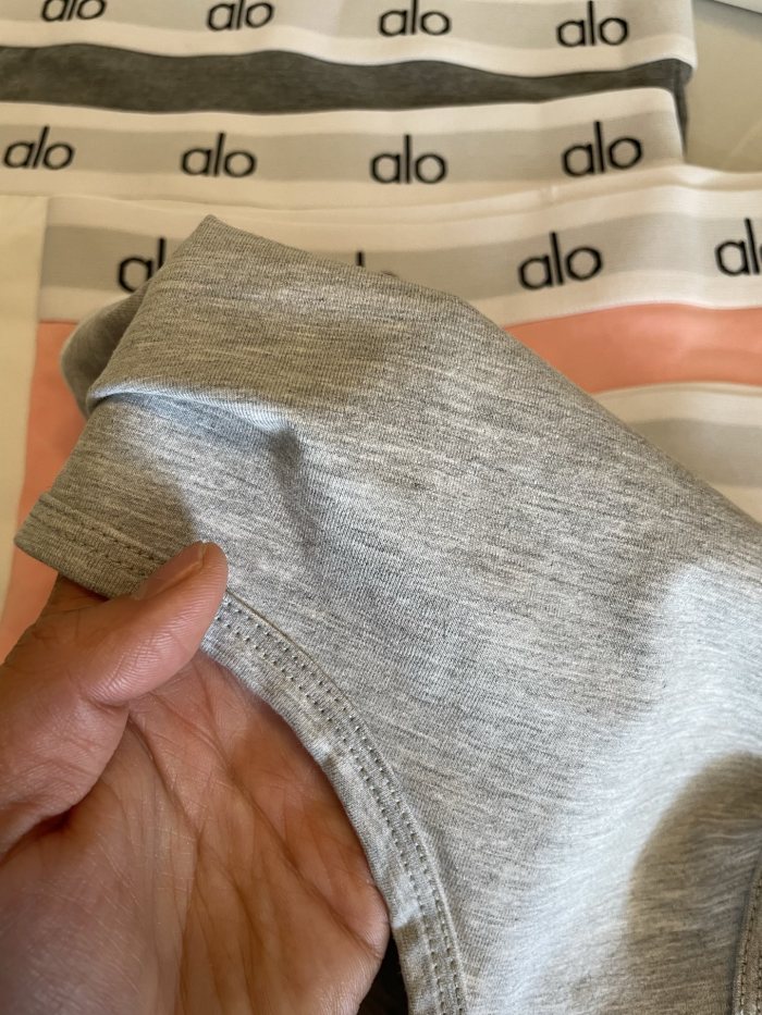 1 box of 4 pairs of underwear  ,cotton underwear for women comfortable and breathable, CL30-208