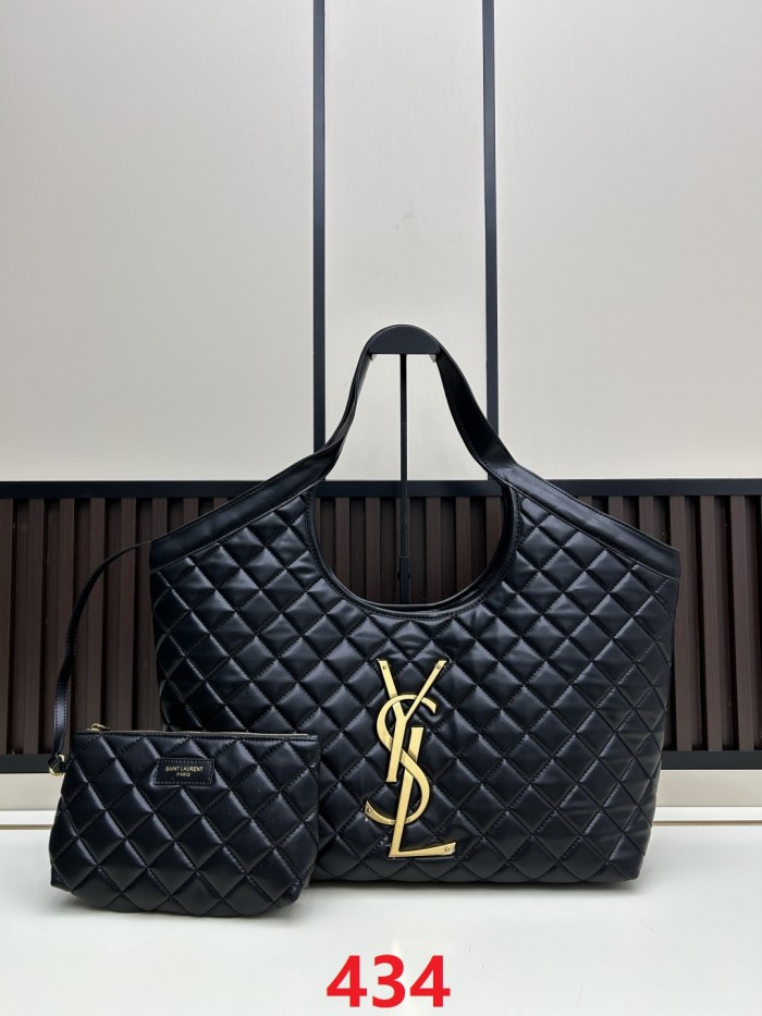 Leather bag ,5A ,size 52x14x53cm,no box,  B110-434