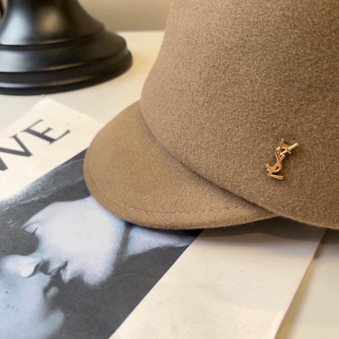 Fashion hat for women ,no box. HX25-709-711