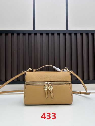 Leather bag ,5A ,size 18.5x12.5x6cm,no box,  B110-433