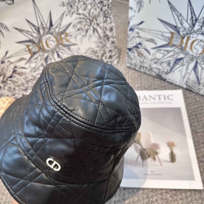 Fashion hat for women ,no box. HX25-707
