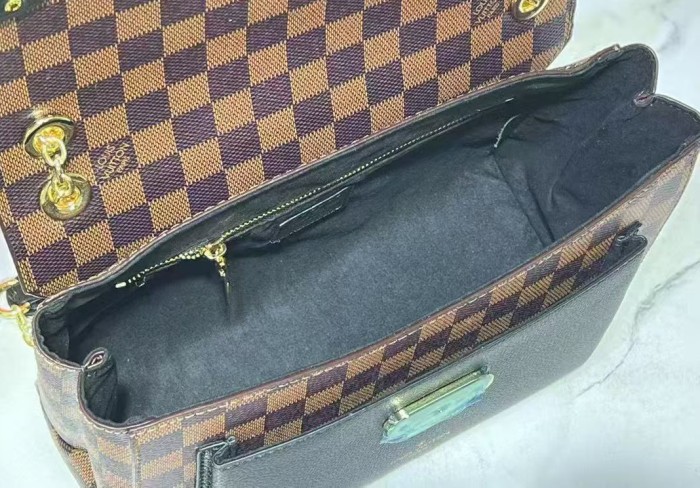 Leather bag ,5A ,size 25x18x10cm,with box,  B80-3