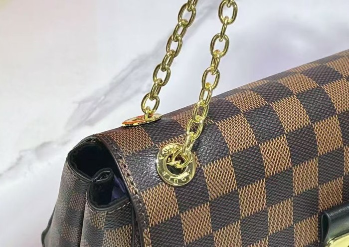 Leather bag ,5A ,size 25x18x10cm,with box,  B80-3