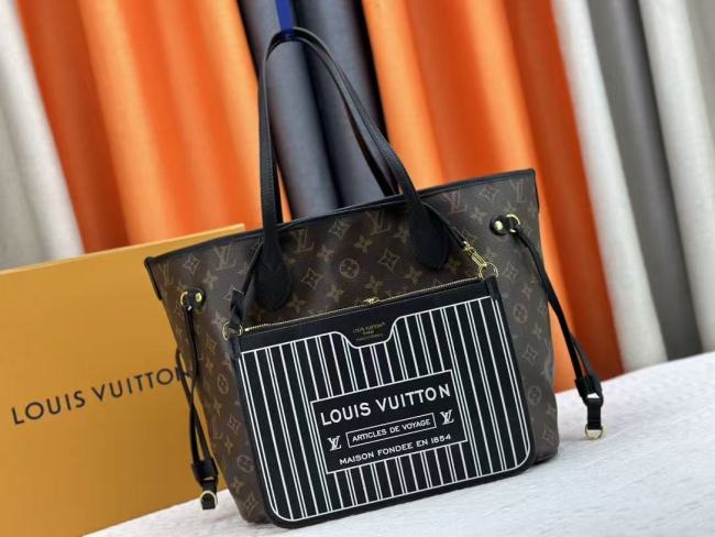 Leather bag ,5A ,size 32x28x14cm, B88-406