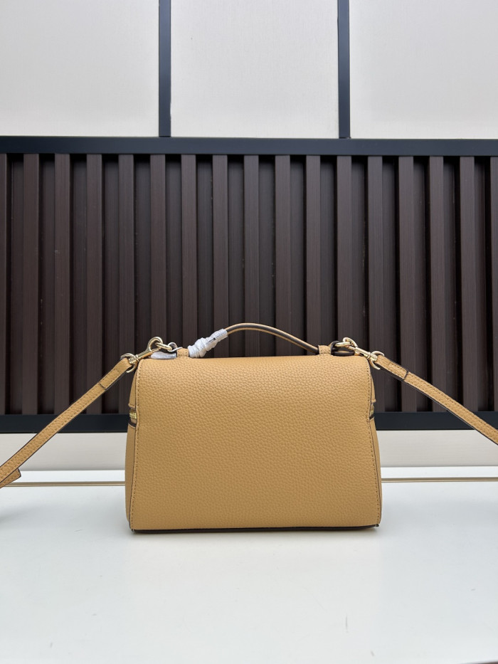 Leather bag ,5A ,size 18.5x12.5x6cm,no box,  B110-433