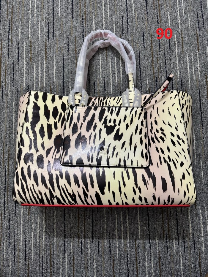Leather bag ,5A ,size 39x16x29cm,no box,  B130-89-100