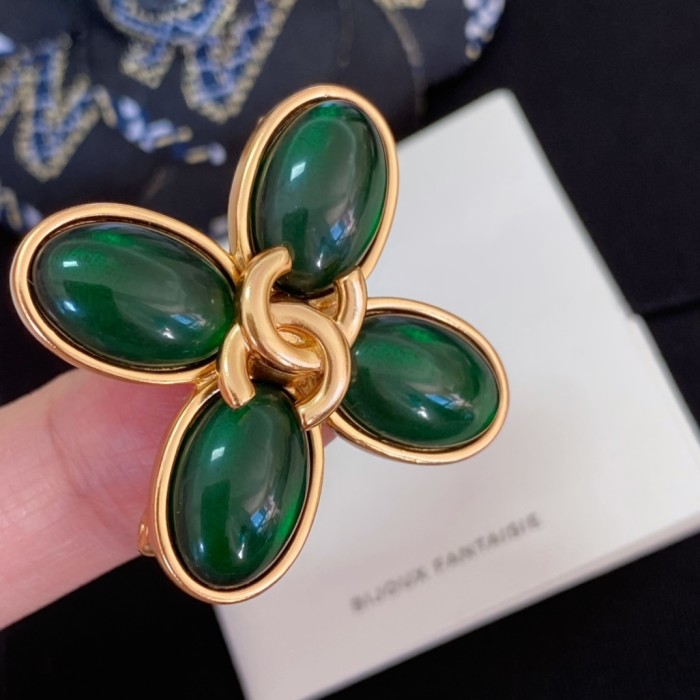 Brooch jewelry ,with box,  J25-257