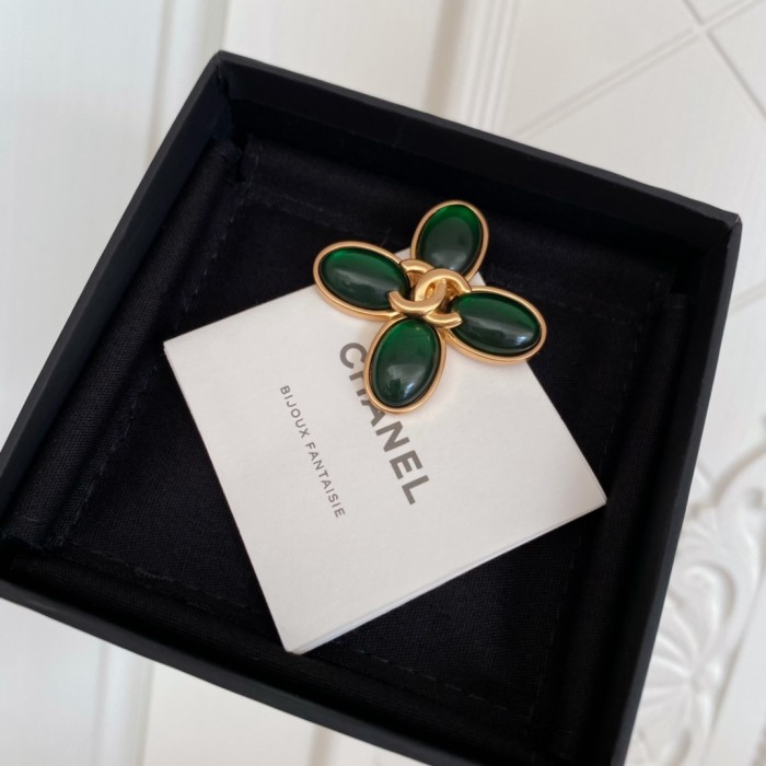 Brooch jewelry ,with box,  J25-257