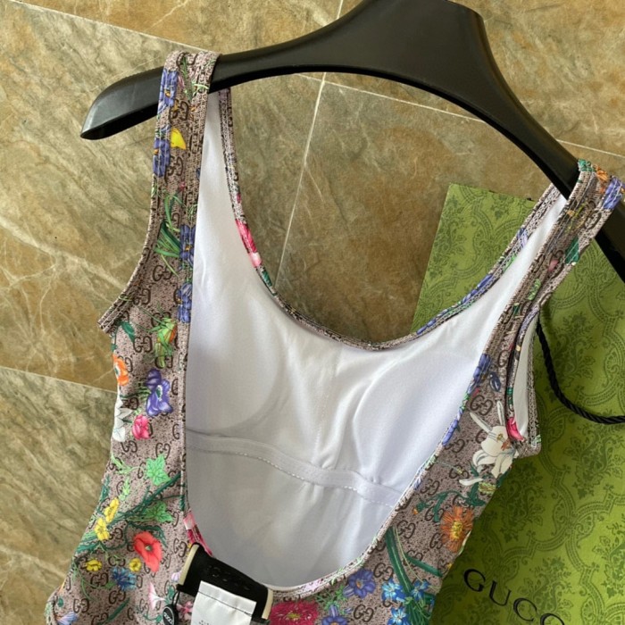 Ladies' sexy high-end swimsuit SW25-275