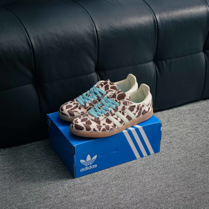 Women runner sneaker shoes,  with box,size 36-40，SS60-3852