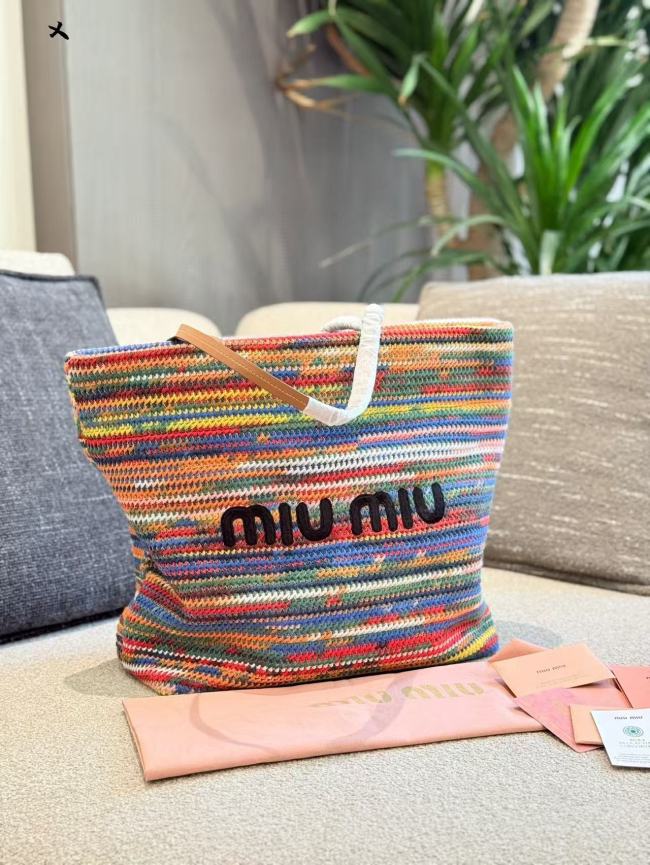 Woven bag ,5A ,size 32x40cm,no box, B80-227