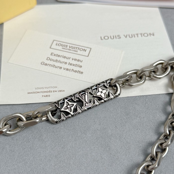 Belts and Chains jewelry ,with box,  J25-372