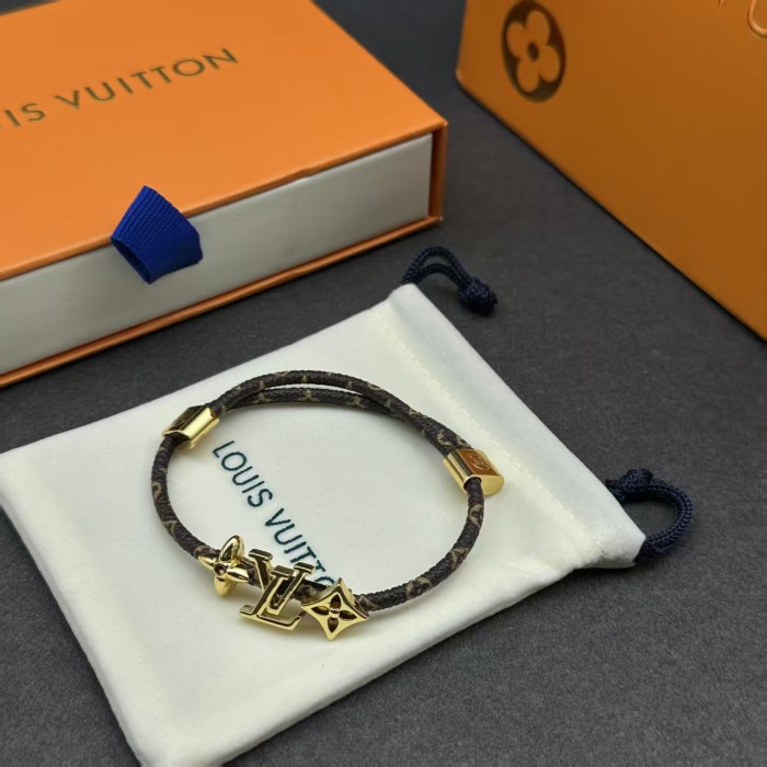 Bracelets jewelry ,with box,  J25-392