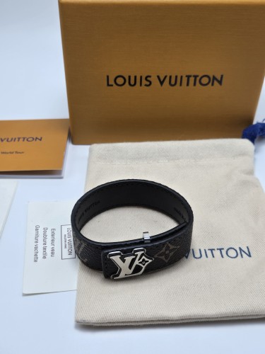 Bracelets jewelry ,with box,  J25-375
