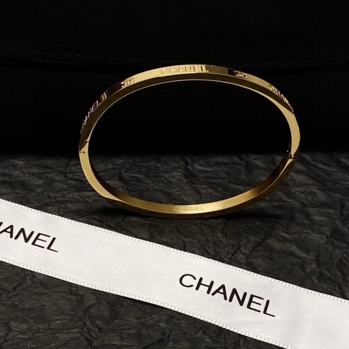 Bracelets jewelry ,with box,  J25-303