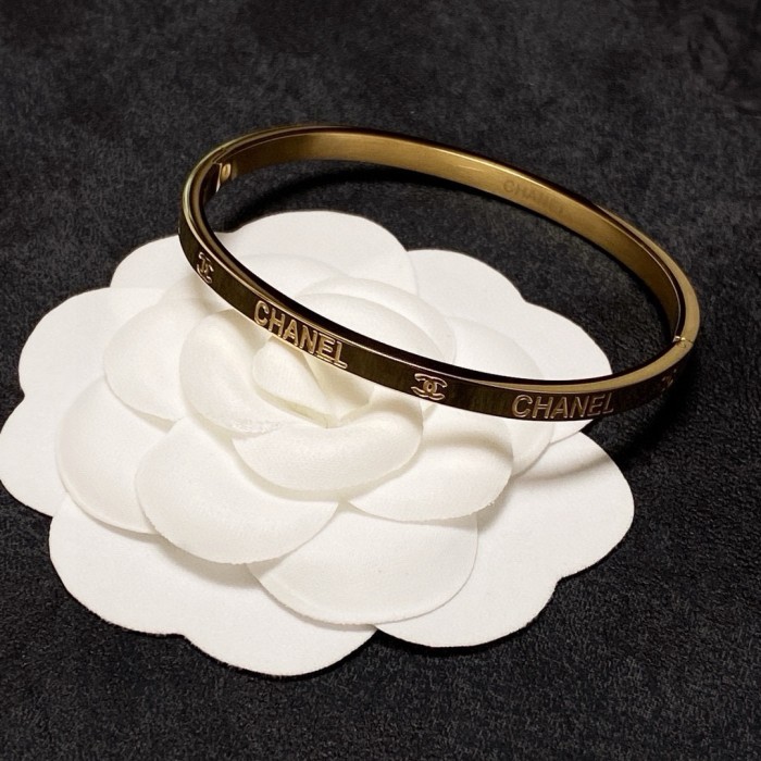Bracelets jewelry ,with box,  J25-303