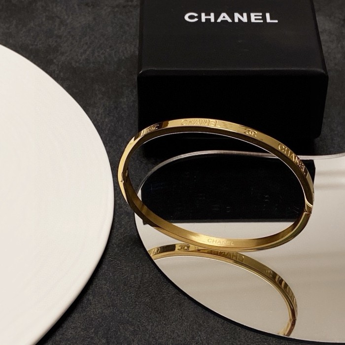 Bracelets jewelry ,with box,  J25-303