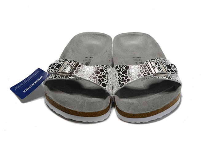 Men women cork vintage beach slippers casual slippers outside,with box,size 35-46, SS50-1997-2000
