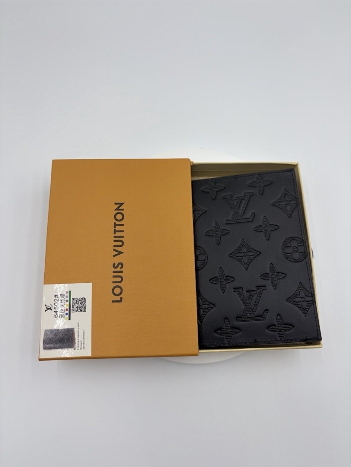 Split leather passport covers,AAAA,with box,size:10*14*2.5cm,B35-321-339