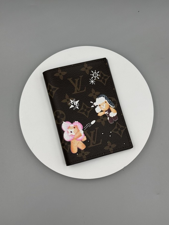 Split leather passport covers,AAAA,with box,size:10*14*2.5cm,B35-268-320