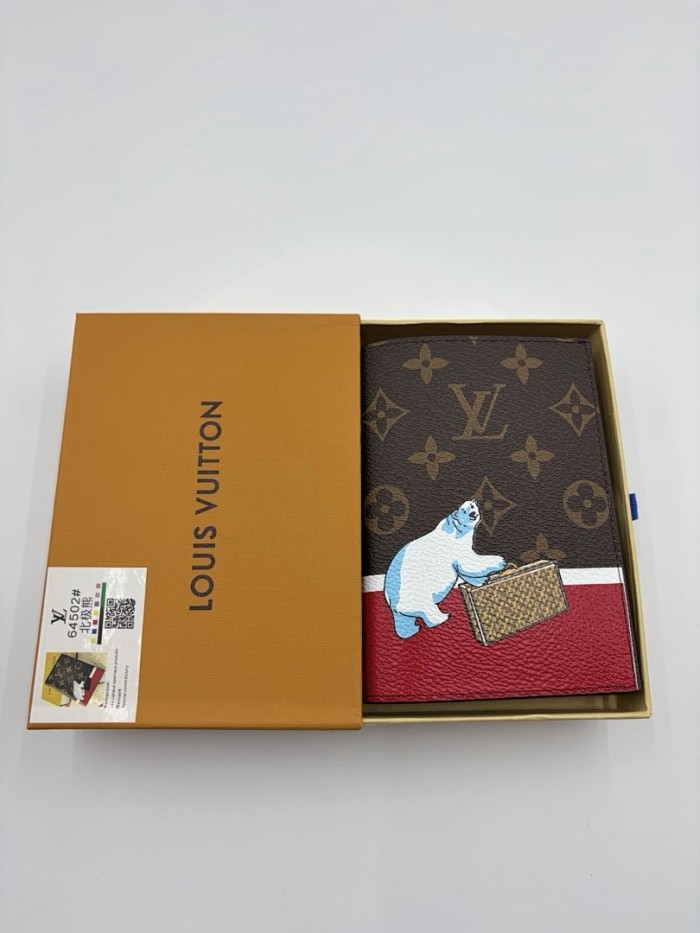 Split leather passport covers,AAAA,with box,size:10*14*2.5cm,B35-268-320
