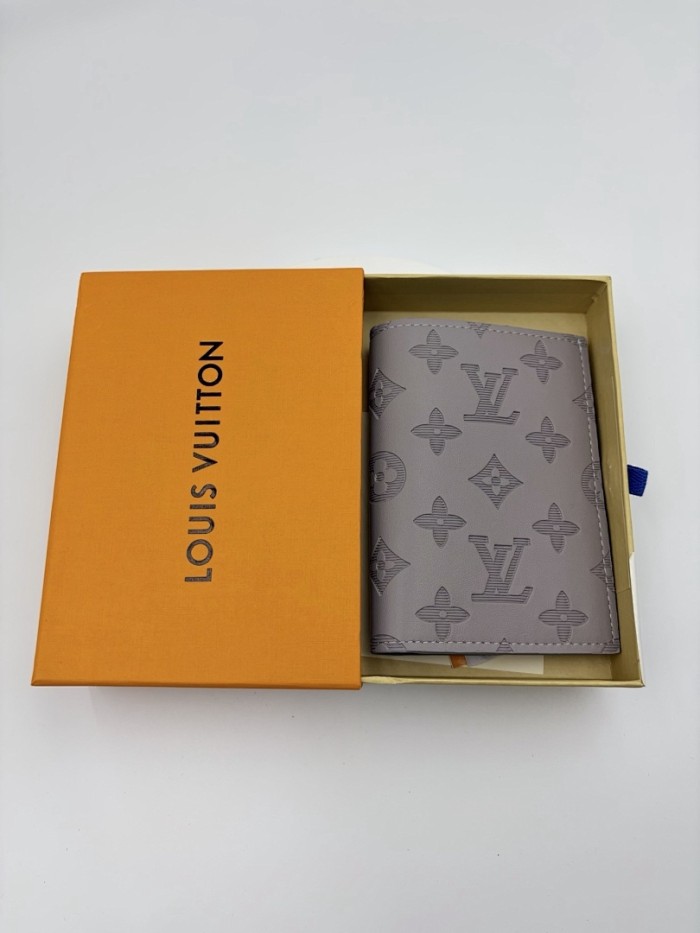 Split leather passport covers,AAAA,with box,size:10*14*2.5cm,B35-321-339