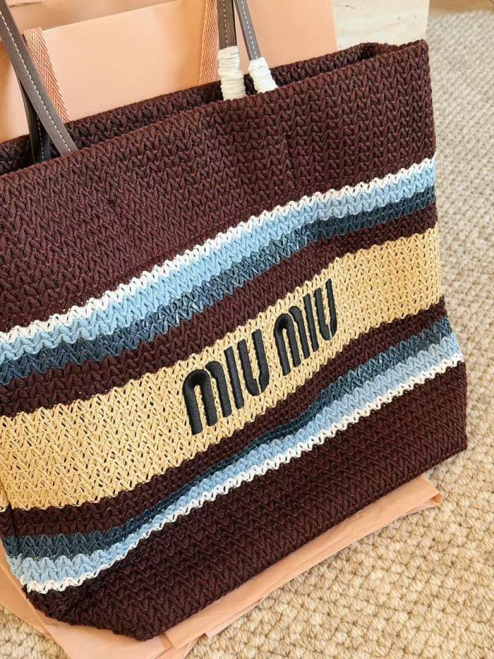 Woven bag ,5A ,size 45x35cm,without box,  B80-229
