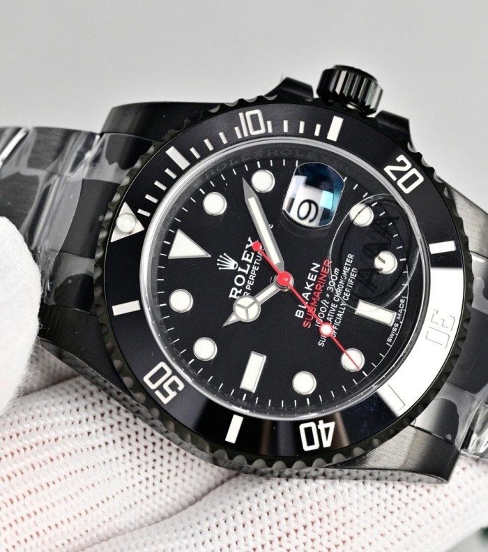 Fully automatic imported mechanical movement watch,904L stainless steel，Mineral scratch-resistant mirror glass，with box, size 40mm，WT360-1-2