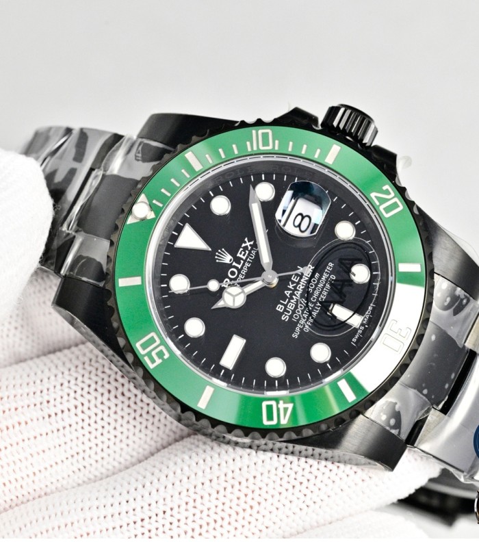 Fully automatic imported mechanical movement watch,904L stainless steel，Mineral scratch-resistant mirror glass，with box, size 40mm，WT360-1-2