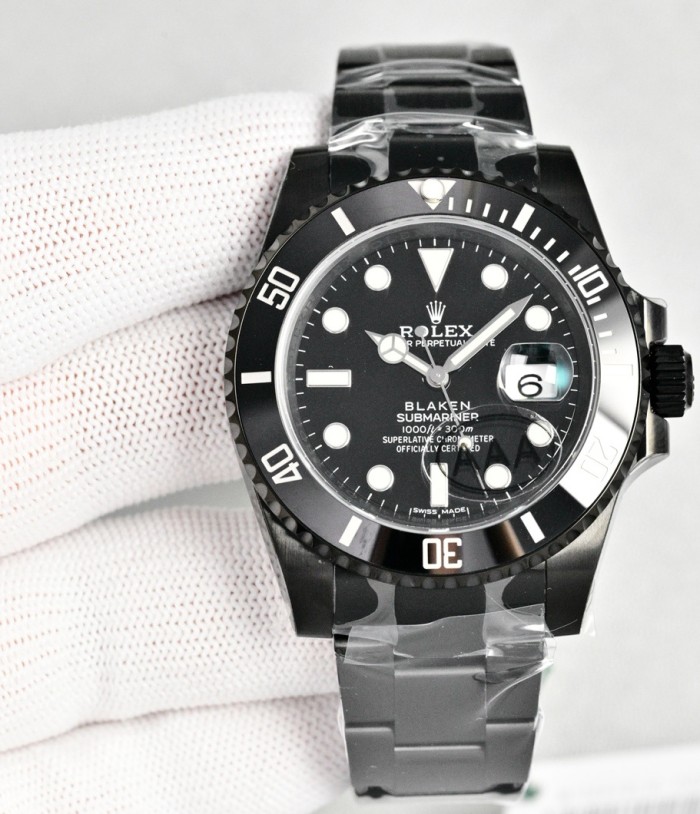 Fully automatic imported mechanical movement watch,904L stainless steel，Mineral scratch-resistant mirror glass，with box, size 40mm，WT360-1-2