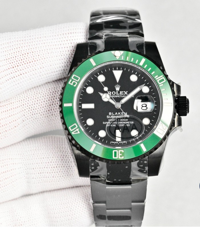 Fully automatic imported mechanical movement watch,904L stainless steel，Mineral scratch-resistant mirror glass，with box, size 40mm，WT360-1-2