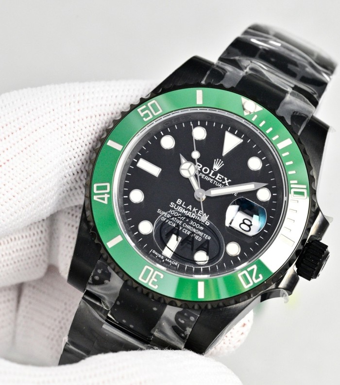 Fully automatic imported mechanical movement watch,904L stainless steel，Mineral scratch-resistant mirror glass，with box, size 40mm，WT360-1-2