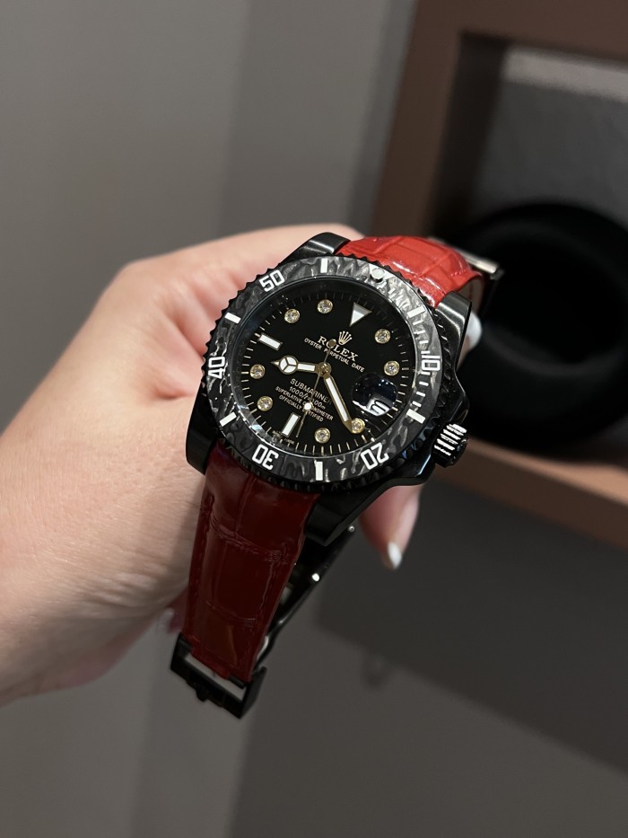 8215 Fully automatic imported mechanical movement watch,904L stainless steel，Mineral scratch-resistant mirror glass，with box, size 40mm，WT220-21-25