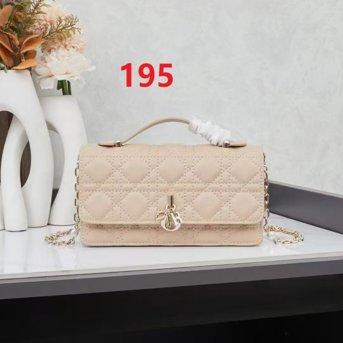 Leather bag, 5A,no box,size 21 x 11.5 x 4.5cm,B98-192-198