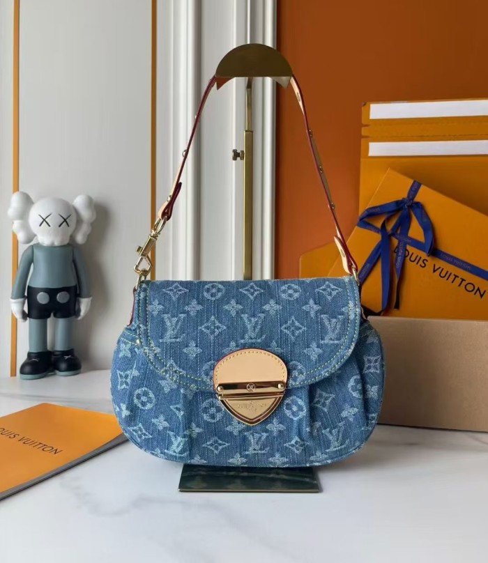 Denim and Split leather bag ,4A ,size 27*18*3 cm,  B88-771