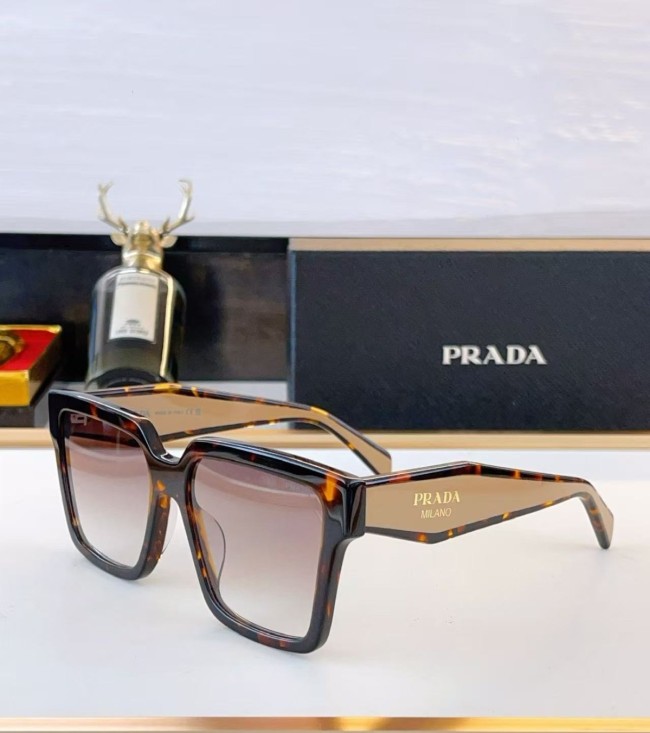 Blue light blocking sunglasses with the box and case ,G25-3160