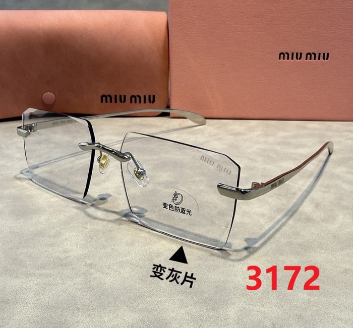 Blue light blocking sunglasses with the box and case ,G25-3168-3173