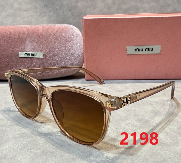 Blue light blocking sunglasses with the box and case ,G25-2191-2198