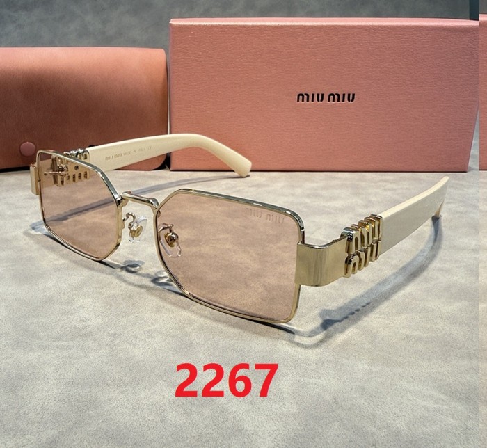 Blue light blocking sunglasses with the box and case ,G25-2263-2268