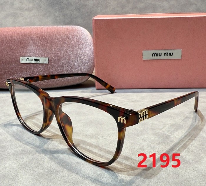 Blue light blocking sunglasses with the box and case ,G25-2191-2198