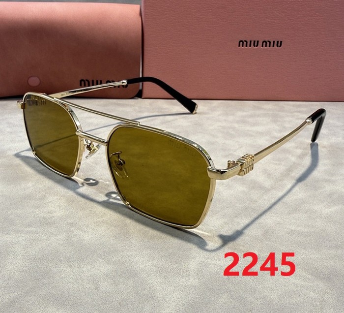 Blue light blocking sunglasses with the box and case ,G25-2244-2249