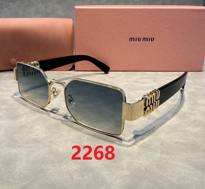 Blue light blocking sunglasses with the box and case ,G25-2263-2268