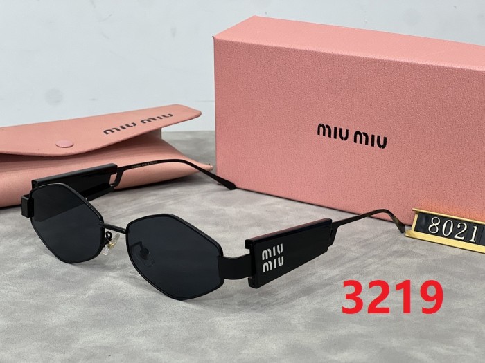 Blue light blocking sunglasses with the box and case ,G25-3218-3223