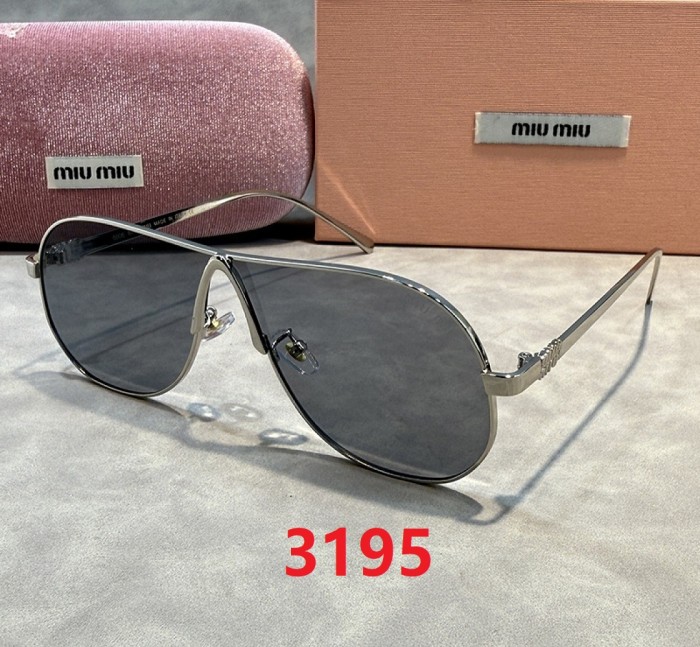 Blue light blocking sunglasses with the box and case ,G25-3193-3198