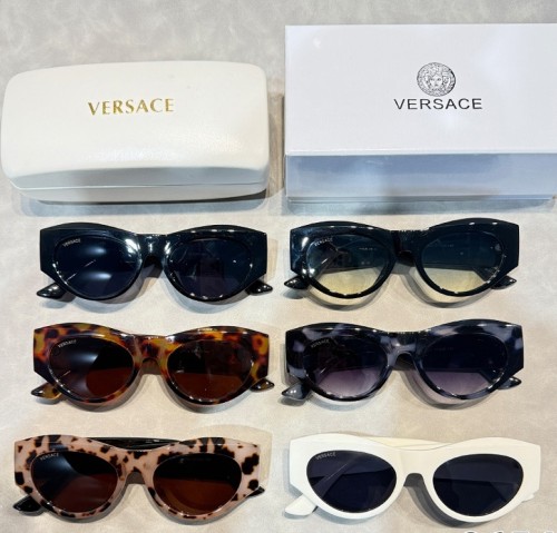 Blue light blocking sunglasses with the box and case ,G25-3458-3463
