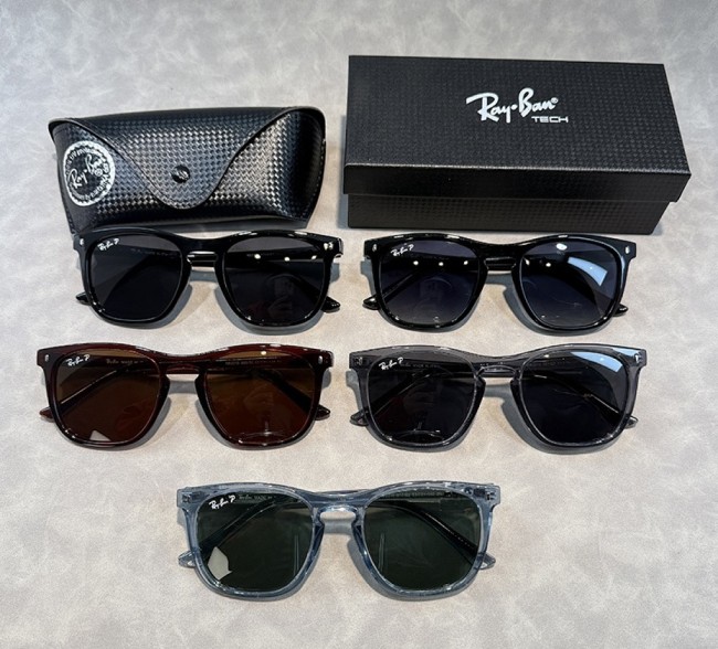 Blue light blocking sunglasses with the box and case ,G25-3330-3334